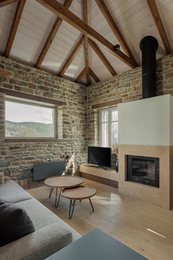 Lozart Traditional Stone House Elliniko  Экстерьер фото